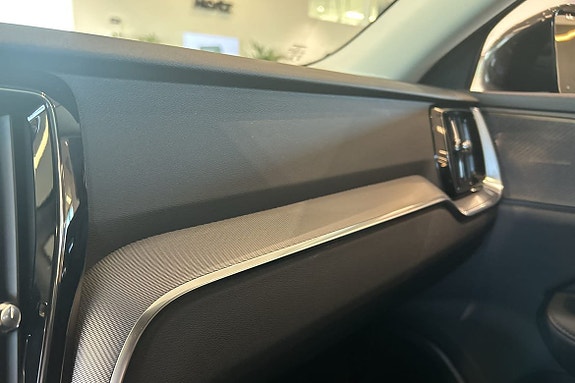 Volvo V60 26 of 30
