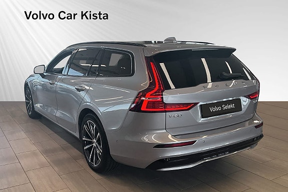 Volvo V60 4 of 30