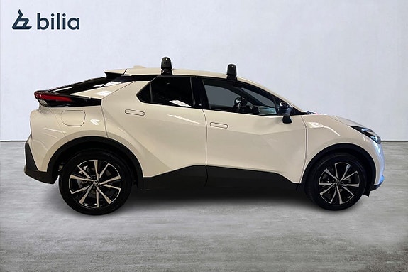 Toyota C-HR 18 of 21