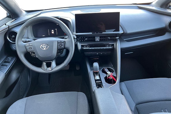 Toyota C-HR 10 of 21