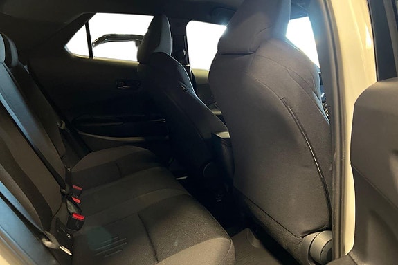 Toyota C-HR 9 of 21