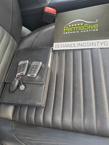 Volkswagen Passat 11 of 12