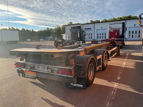 SLP 3-7600-vs 3-axlad lastväxlarvagn med tipp 6 of 6