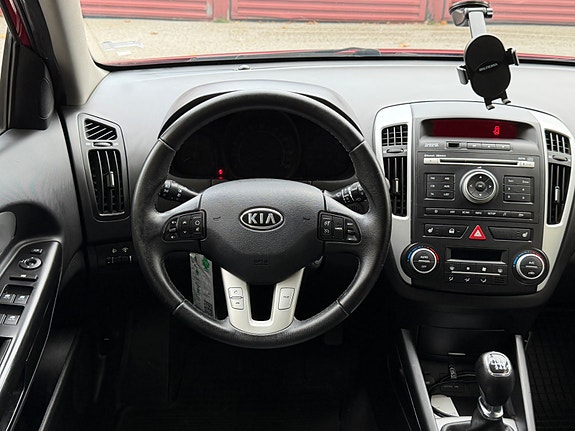 Kia Ceed 9 of 15
