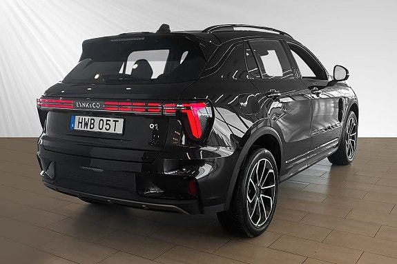 Lynk & Co 01 3 of 26
