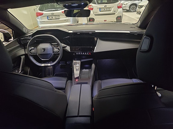 Peugeot 408 10 of 12