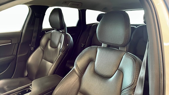 Volvo V90 Cross Country 19 of 20