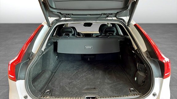 Volvo V90 Cross Country 10 of 20