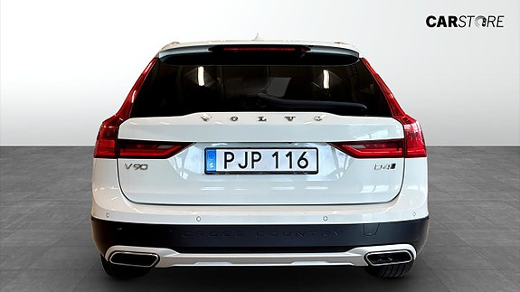 Volvo V90 Cross Country 7 of 20