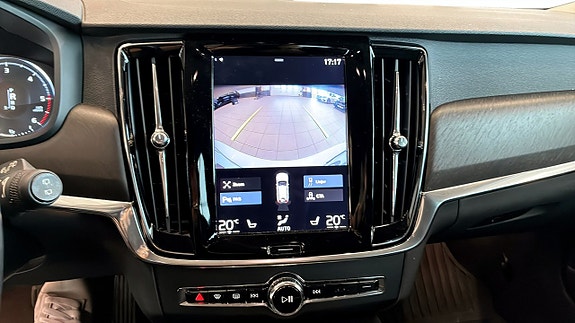 Volvo V90 Cross Country 12 of 20
