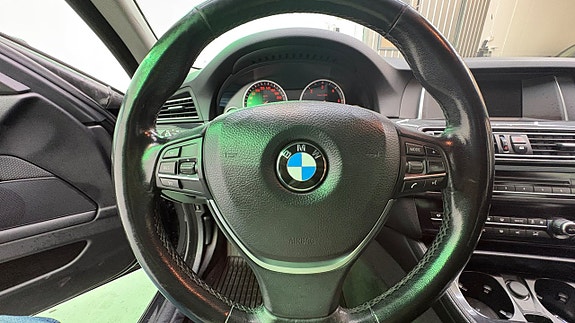 BMW 520d 28 of 30