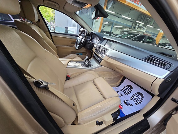 BMW 520d 15 of 18