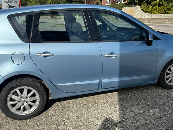 Renault Scenic III 9 of 10