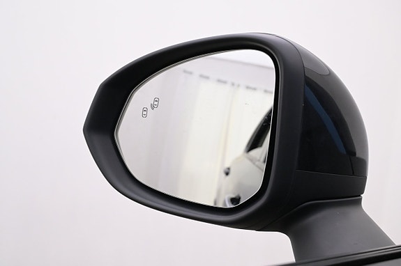 Lynk & Co 01 24 of 27