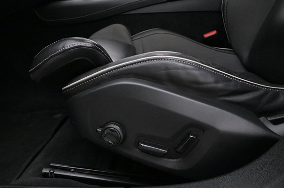 Volvo S60 12 of 27