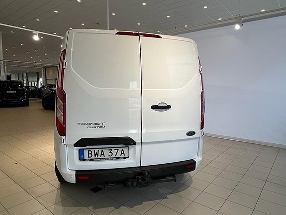 Ford Transit Custom 5 of 9