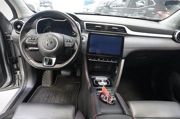 MG ZS 8 of 10