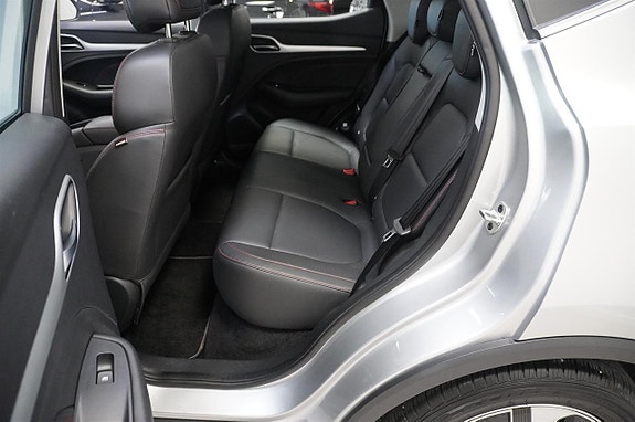 MG ZS 7 of 10