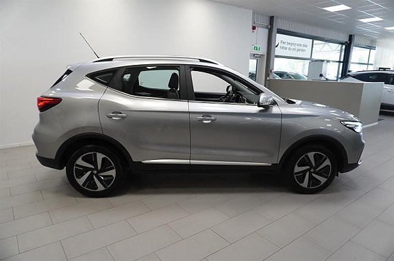 MG ZS 3 of 10