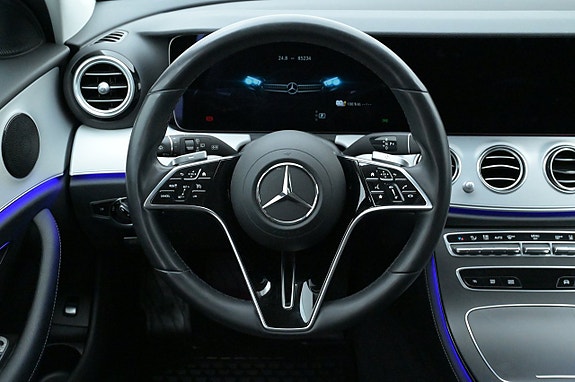 Mercedes-Benz E300 7 of 27