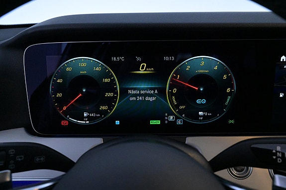 Mercedes-Benz E300 9 of 27