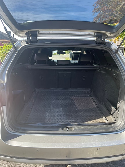 Volkswagen Passat Alltrack 8 of 10