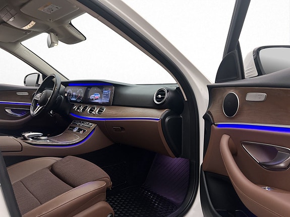 Mercedes-Benz E220 29 of 30