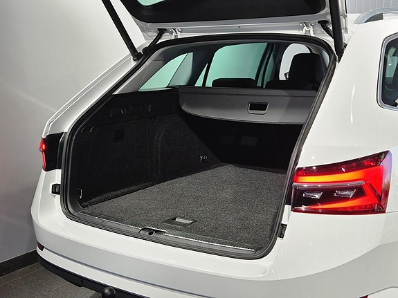 Skoda Superb 24 of 26