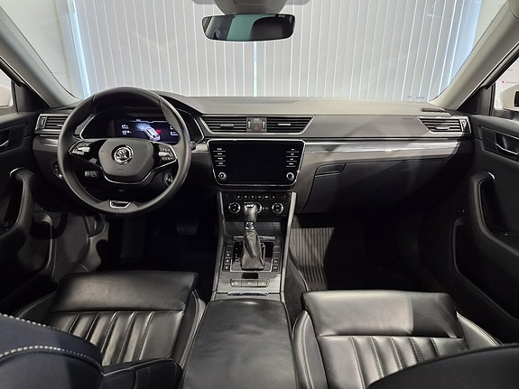 Skoda Superb 11 of 26