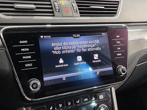 Skoda Superb 15 of 26