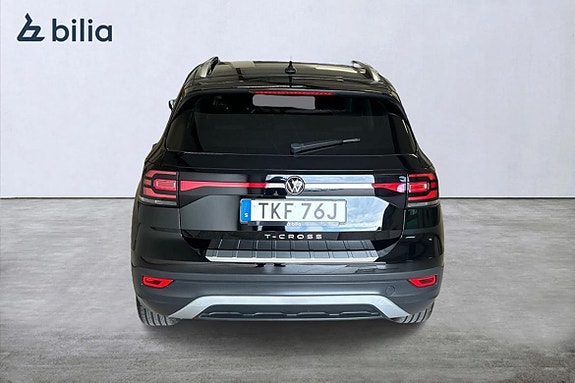 Volkswagen T-Cross 3 of 16