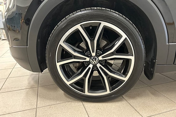 Volkswagen T-Cross 13 of 16