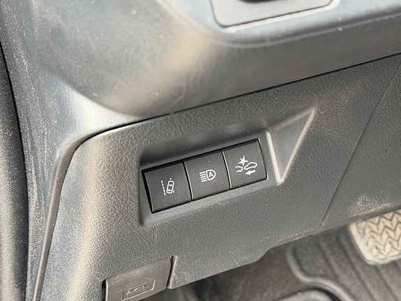 Toyota Yaris 8 of 18