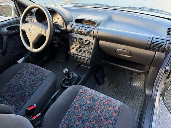 Opel Corsa 7 of 10
