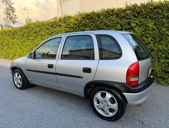 Opel Corsa 3 of 10