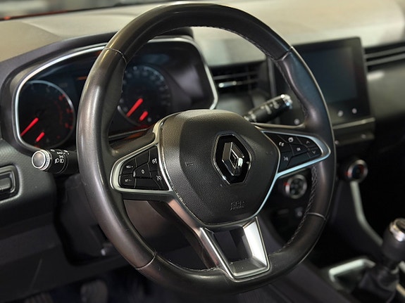 Renault Clio 12 of 25