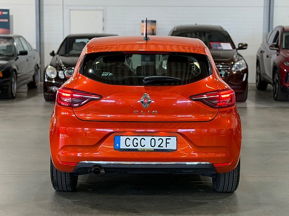Renault Clio 4 of 25