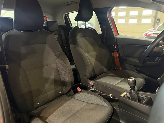 Renault Clio 15 of 25