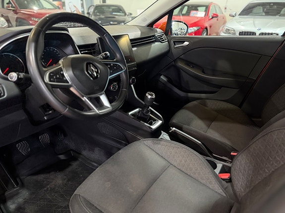 Renault Clio 11 of 25