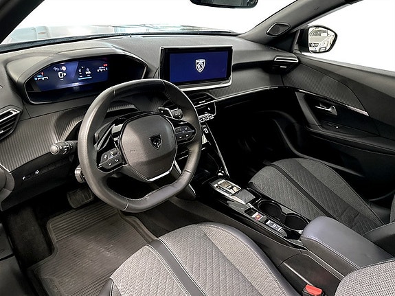 Peugeot 2008 6 of 18