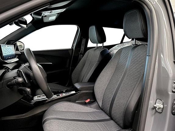 Peugeot 2008 5 of 18