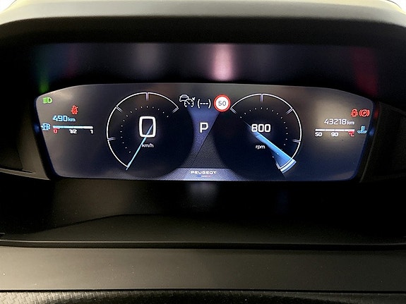 Peugeot 2008 10 of 18
