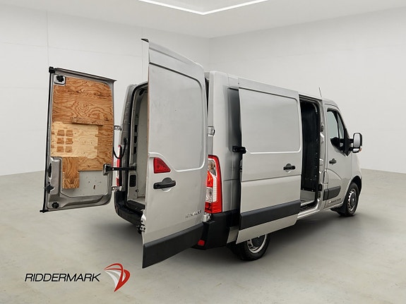 Renault Master 12 of 30