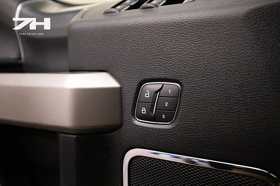 Ford F-150 15 of 21
