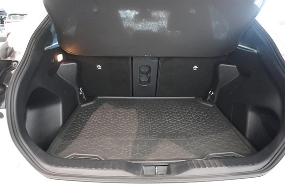 Toyota Yaris Cross 15 of 17