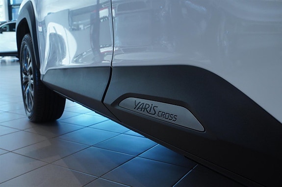 Toyota Yaris Cross 5 of 17