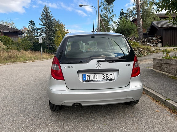 Mercedes-Benz A180 9 of 9