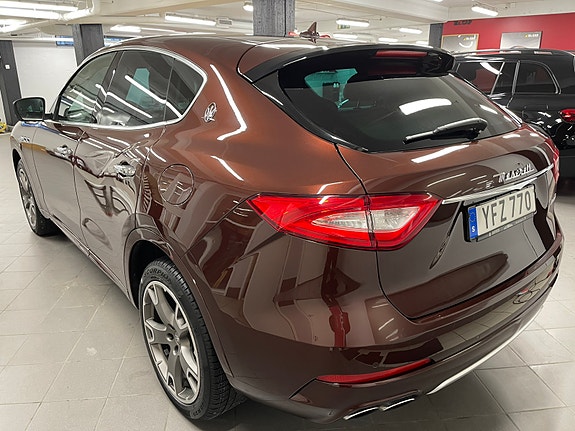 Maserati Levante 3 of 4