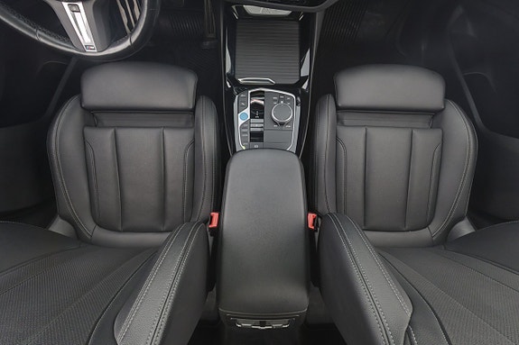 BMW iX3 14 of 28
