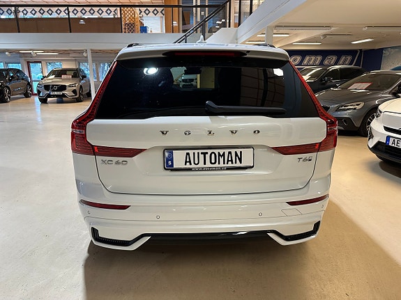 Volvo XC60 9 of 18